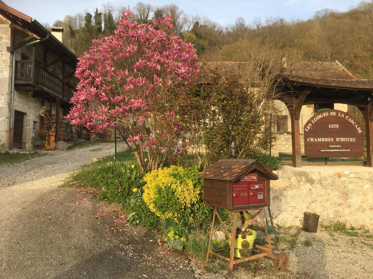 Yenne Chambres D'Hotes Des Lodges De La Cascade מראה חיצוני תמונה