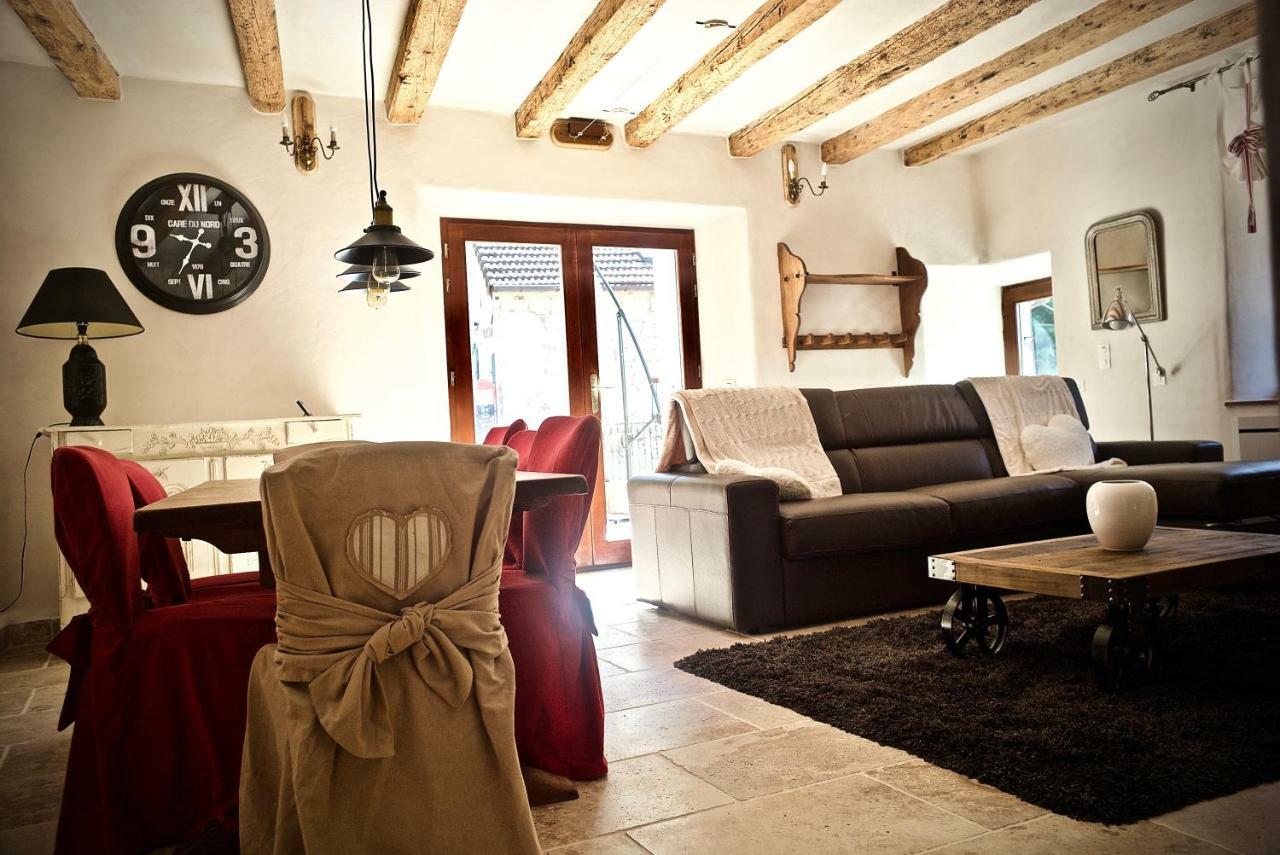 Yenne Chambres D'Hotes Des Lodges De La Cascade מראה חיצוני תמונה